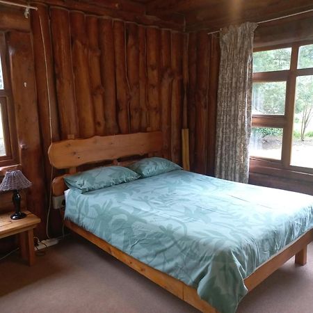 A Log Home At Buffalo Creek Swellendam Exterior foto