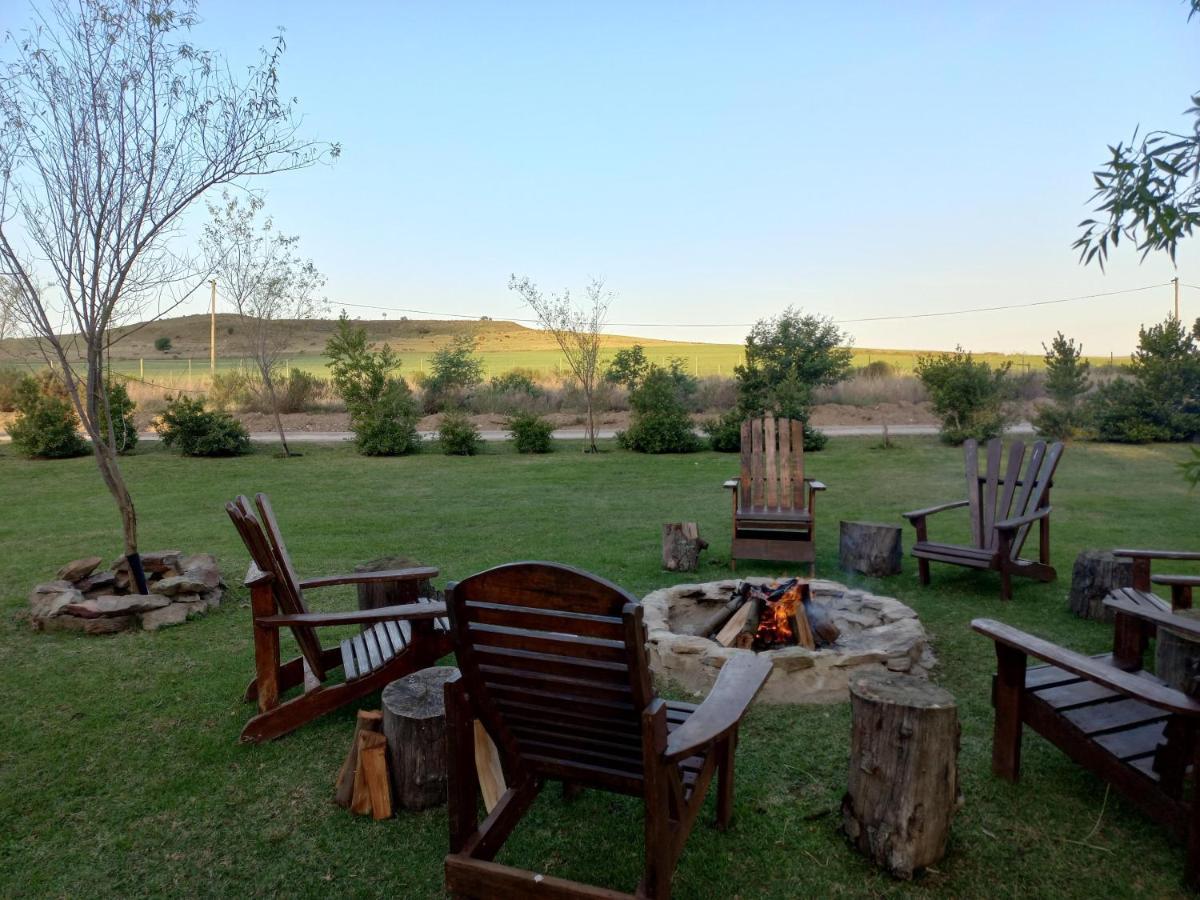 A Log Home At Buffalo Creek Swellendam Exterior foto