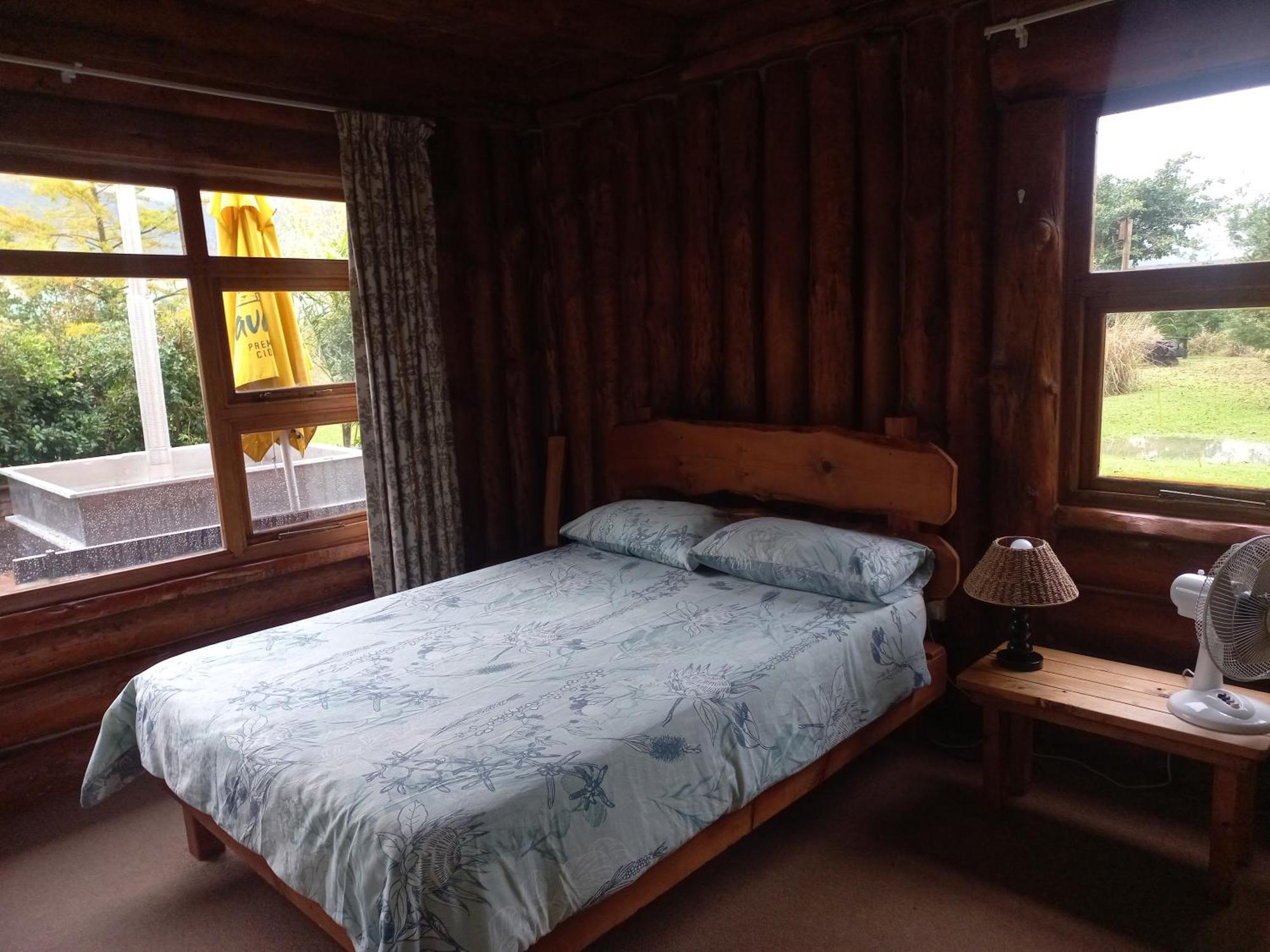 A Log Home At Buffalo Creek Swellendam Exterior foto