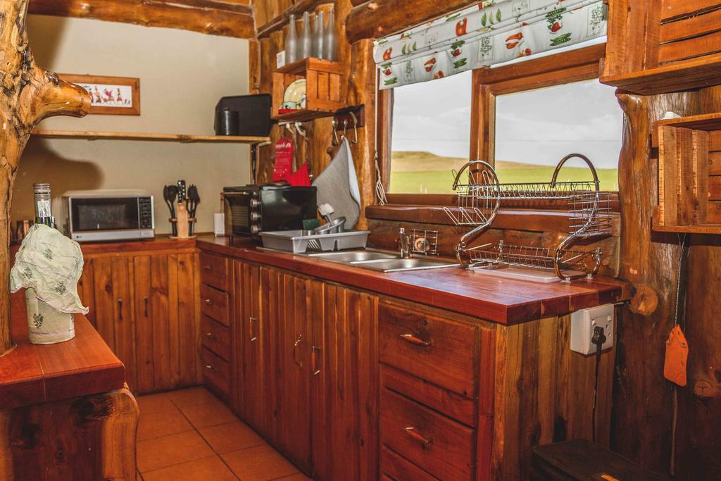A Log Home At Buffalo Creek Swellendam Exterior foto
