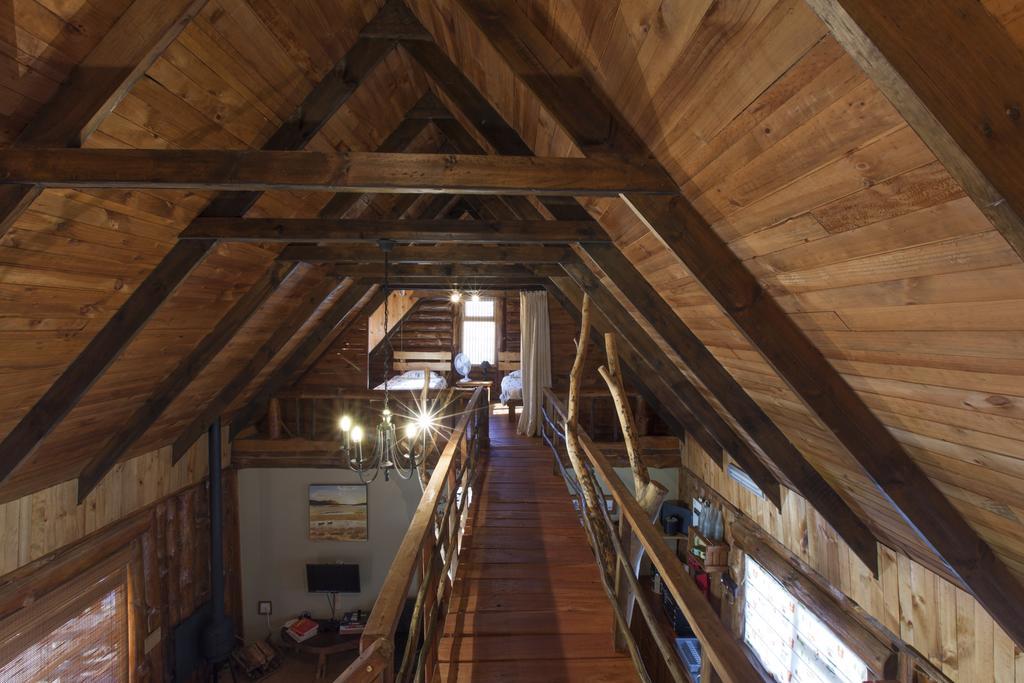 A Log Home At Buffalo Creek Swellendam Exterior foto