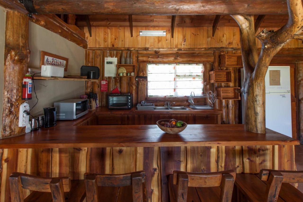 A Log Home At Buffalo Creek Swellendam Exterior foto